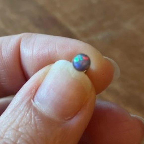 NeoMetal Titanium Bezel Opal Cabochon - Picture 3 of 7